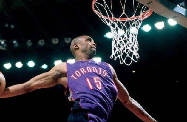  尼斯主场遭遇黑色三分钟，补时绝杀痛失好局